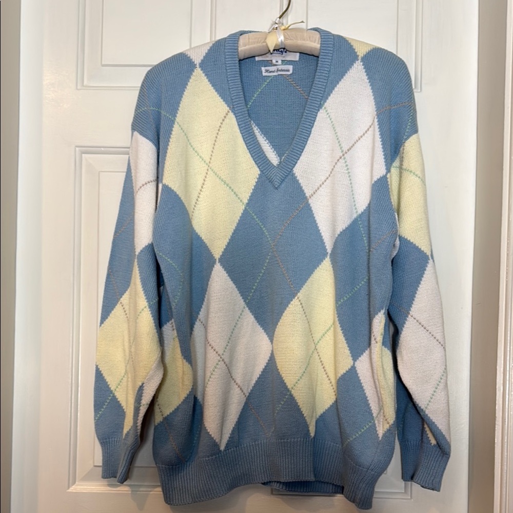 Men’s Pringle of Scotland Blue and Cream Argyle 100% cotton V neck Sweater